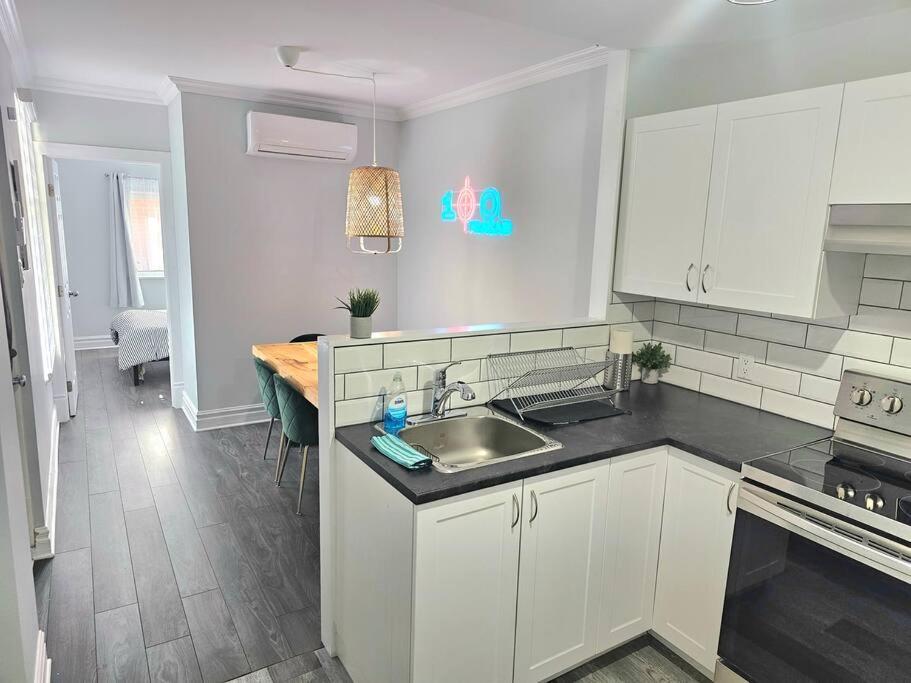 Spacieux Appartement De 3 Chambres Downtown Montreal Zewnętrze zdjęcie